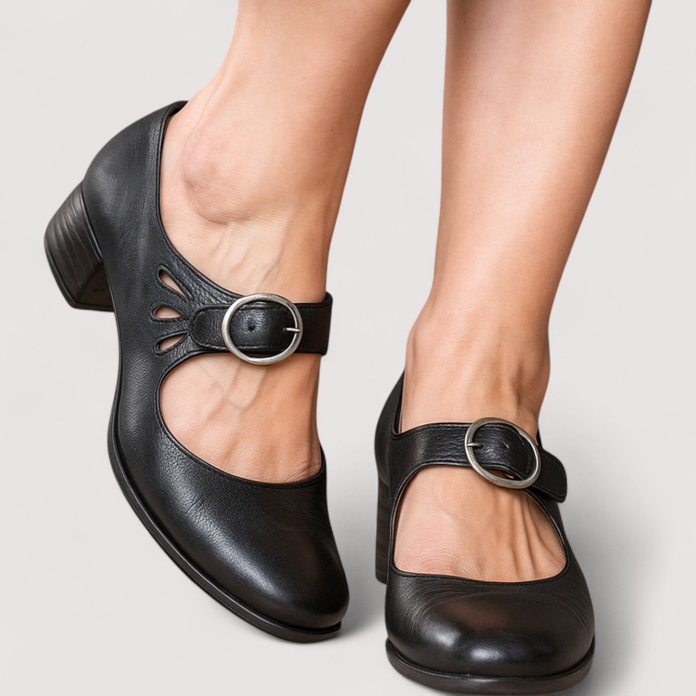 Clara | Décolleté elegante in ecopelle