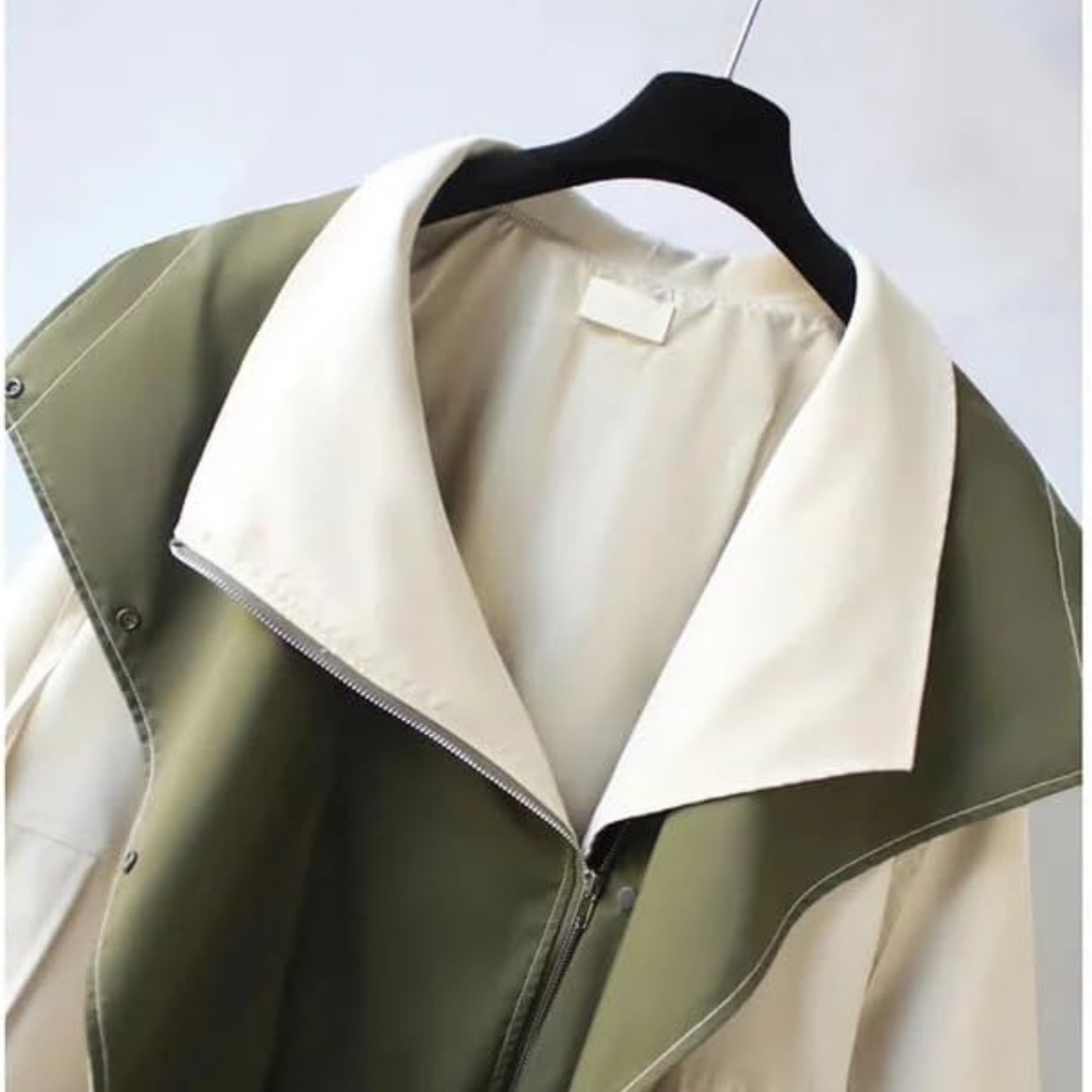 Thea | Giacca a vento moderna